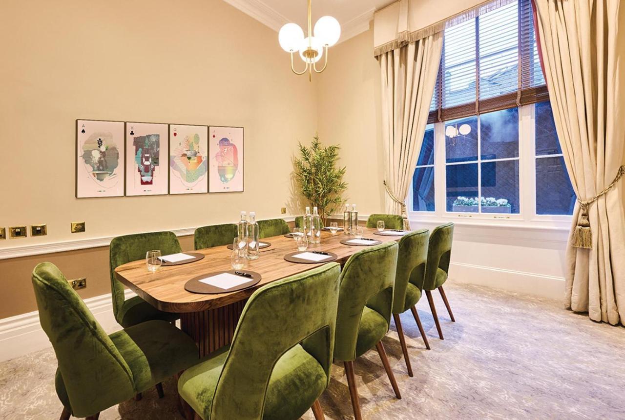โรซีต เฮาส์ ลอนดอน Hotel ภายนอก รูปภาพ The dining room at the 100 Queen's Gate
