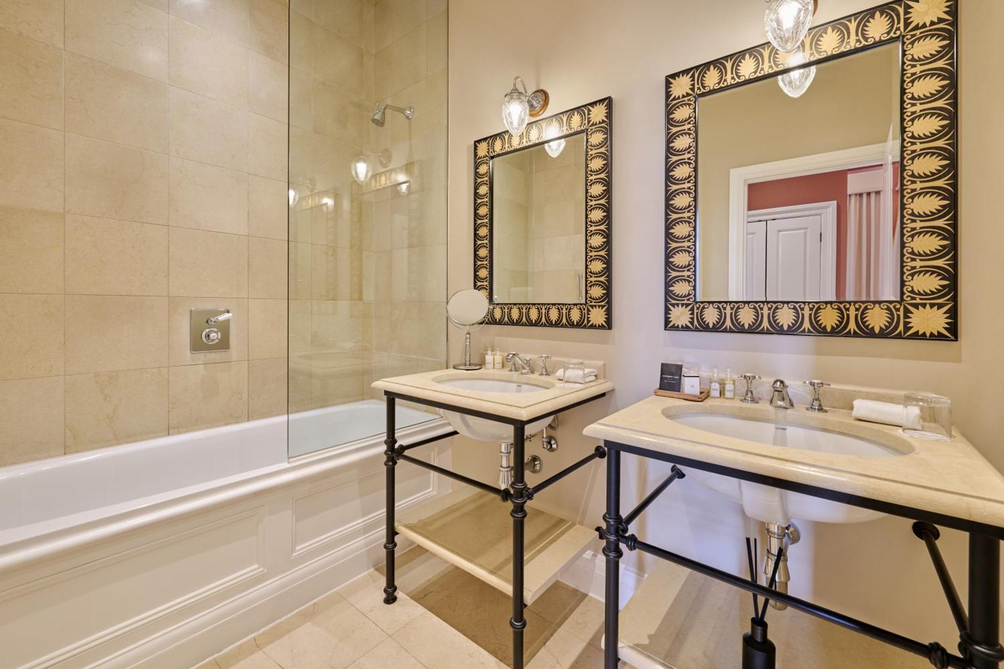 โรซีต เฮาส์ ลอนดอน Hotel ภายนอก รูปภาพ Bathroom