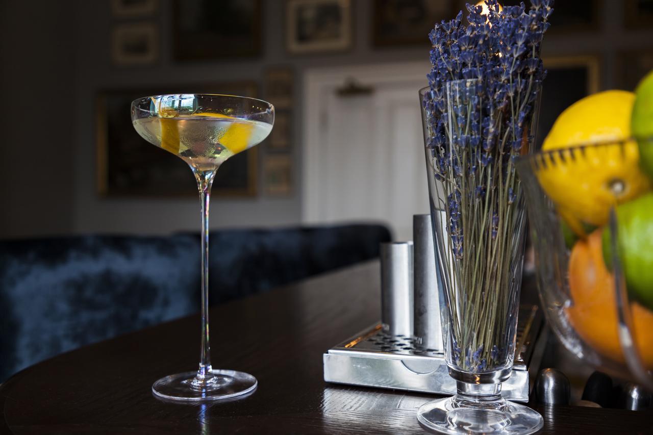 โรซีต เฮาส์ ลอนดอน Hotel ภายนอก รูปภาพ A dry martini